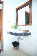 Holiday Hotel