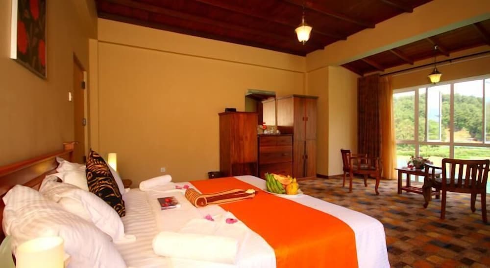 ASHFORD HOTEL
