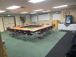 Airport Inn