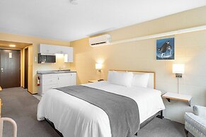 Airport Inn