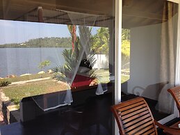 Kalla Bongo Lake Resort