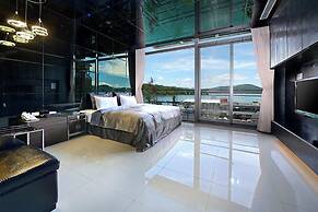 LakeView Homestay