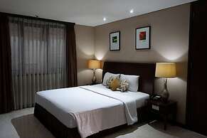 The Palais Dago Hotel