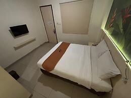 D'Bamboo Suites