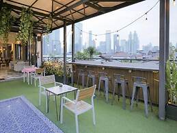 D'Bamboo Suites