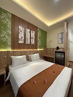 D'Bamboo Suites