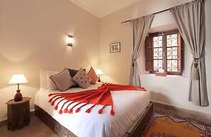 Riad of the Moon