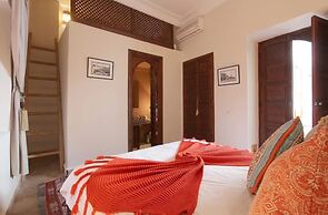 Riad of the Moon