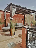 Riad of the Moon