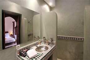 Riad of the Moon