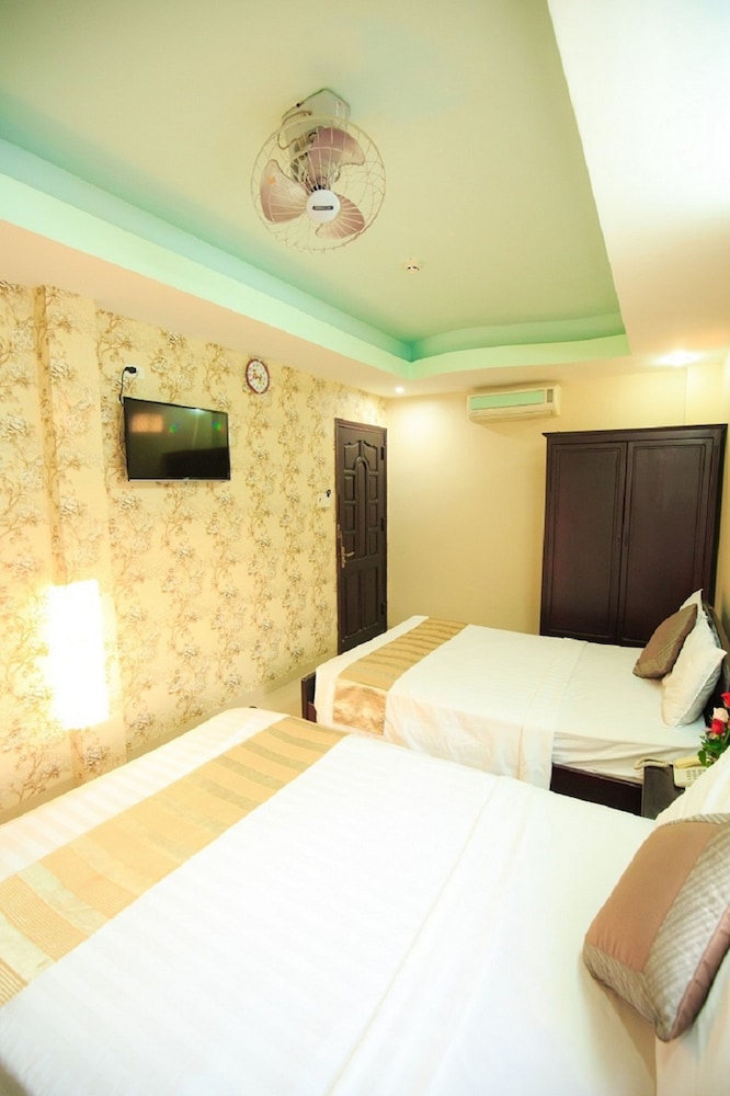 Remi hotel