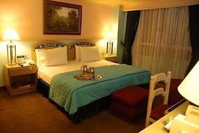 Hotel-Monti