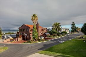 White Shark Guest House