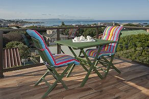 White Shark Guest House