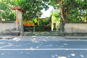Mertha Jati Hotel & Bungalow
