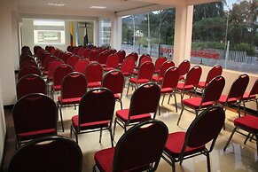 Hotel San Fernando Real