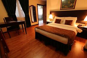 Hotel San Fernando Real