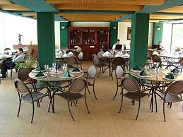 Hotel San Fernando Real