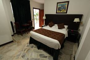 Hotel San Fernando Real