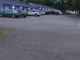 Carleton Motel & Coffee Shop