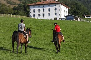 Palacio de Yrisarri by IrriSarri Land