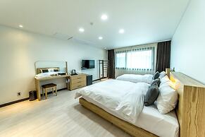 Nine Boutique Hotel