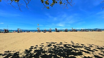 Beach Gallery House