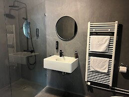 Hotel Bifrost