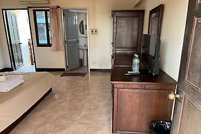 Sripoom House 1