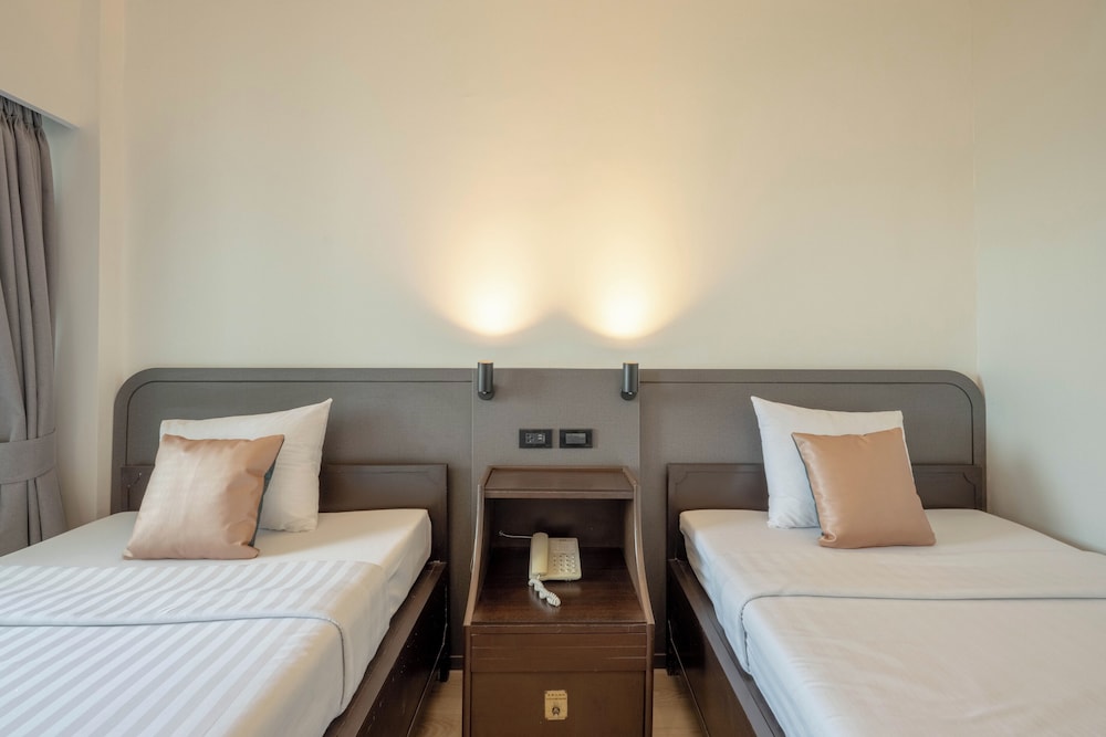 The Krungkasem Srikrung Hotel