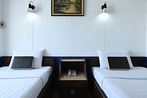 The Krungkasem Srikrung Hotel