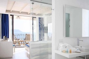 Nur Beach Hotel