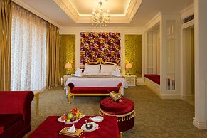 The Grand Kandyan