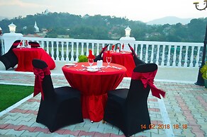 The Grand Kandyan