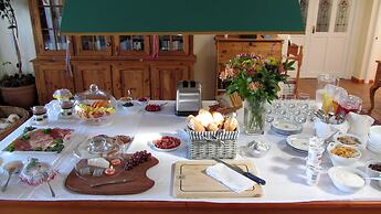 Somerset Sights Bed and Breakfast