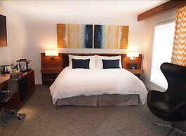 Qualicum Beach Inn