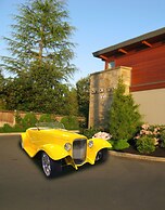 Qualicum Beach Inn