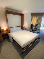 Qualicum Beach Inn
