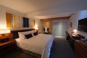 Qualicum Beach Inn