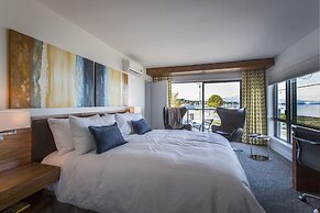 Qualicum Beach Inn