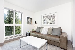 Le Chamois by Whistler Premier