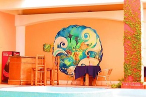 Art-Deco Beach Hotel
