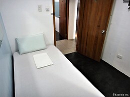 G-Galyx InnHotel