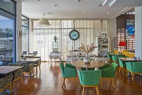 Cettia Beach Resort - Adults Only
