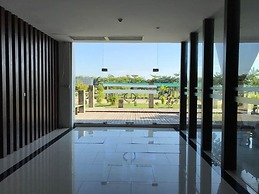 Man Myanmar Hotel
