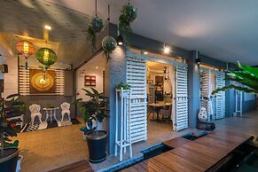 Baan Bandalay Hotel