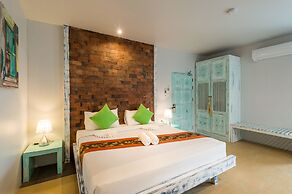 Baan Bandalay Hotel