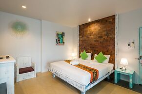 Baan Bandalay Hotel