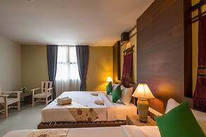 Baan Bandalay Hotel
