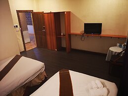 Phonethip Plaza Hotel